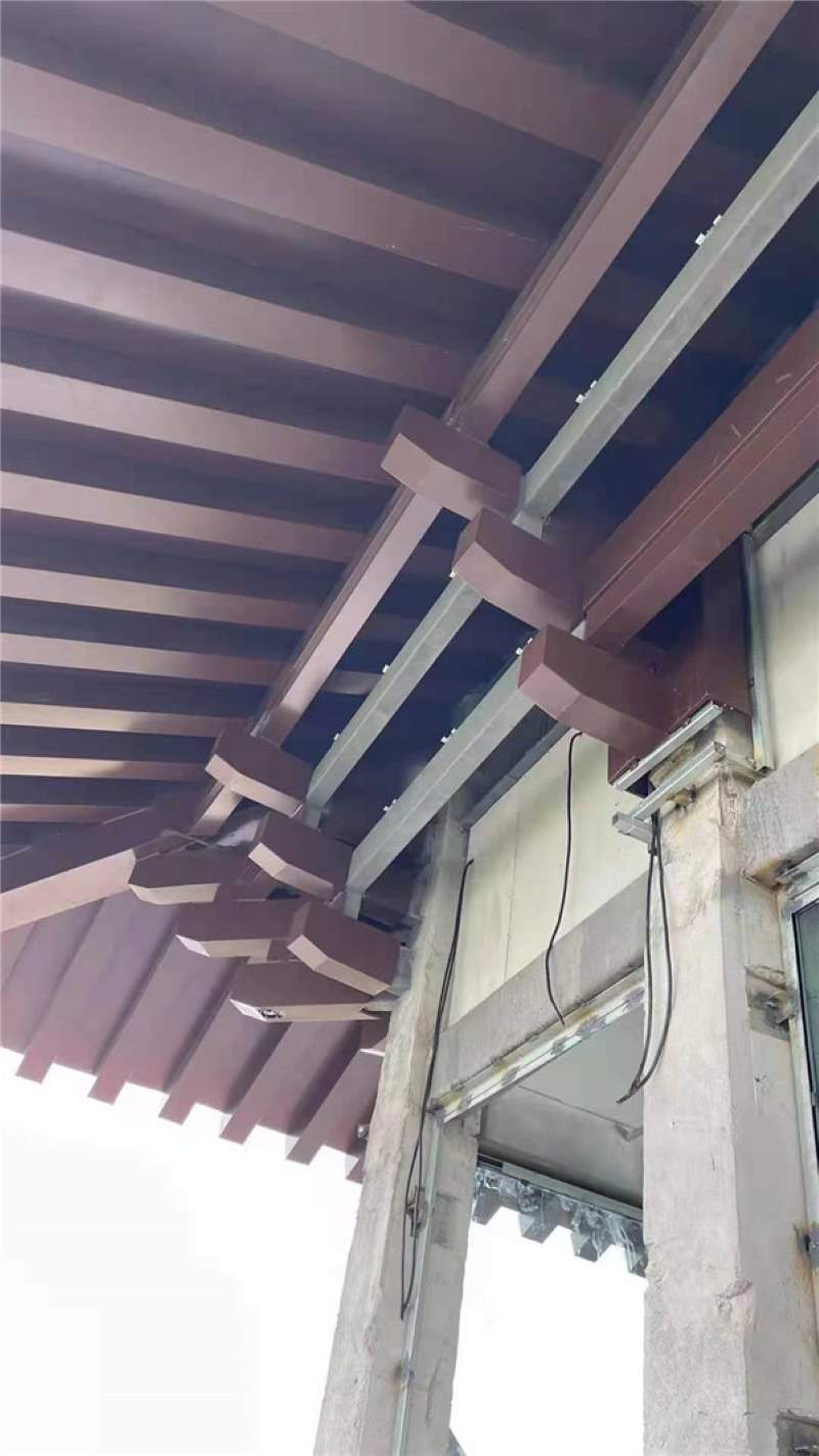 Corner-eave-components-connection-gold-foil-exterior-ridge-07