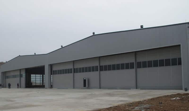 Why_are_the_Aircraft_Hangars_Constructed_with_Steel_Structure_2_aircraft-hangar